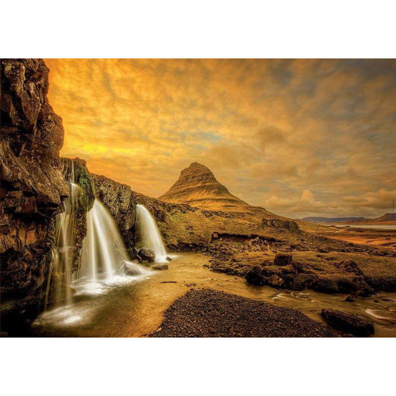 Dėlionė (puzzle) 1000 KIRKJUFELLSFOSS KRIOKLYS, ISLANDIJA 12-99 metų Dėlionė (puzzle) 1000 KIRKJUFELLSFOSS KRIOKLYS, ISLANDIJA 12-99 metų