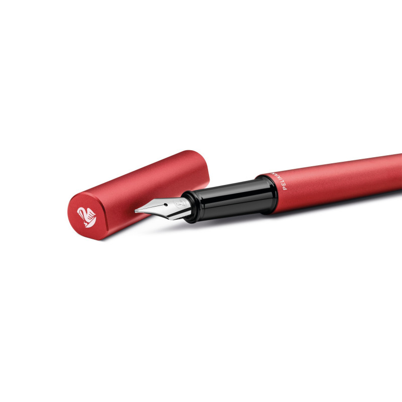 Plunksnakotis INEO fiery red metalinėje dėžutėje Plunksnakotis INEO fiery red metalinėje dėžutėje