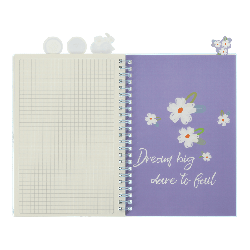 Sąsiuvinis su spirale, plastikiniu viršeliu ir 4 skirtukais ARABESKI  A5 80lap., lang.melsvas